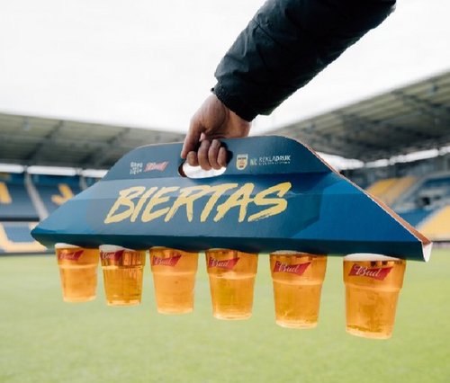 de enige echte Biertas, nieuw in Kooi Stadion